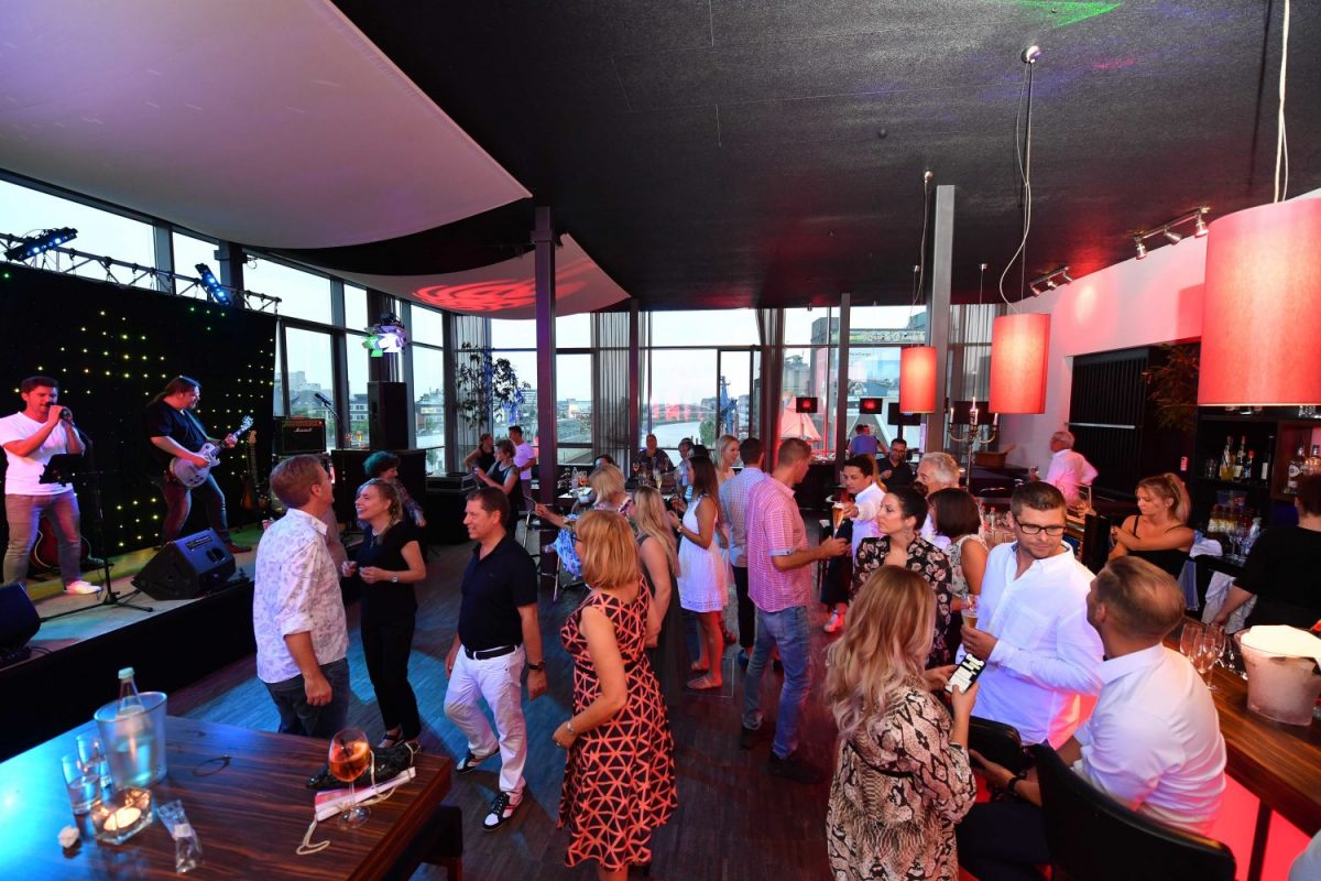 5 SOMMERNACHTSPARTY AM 26 07 2019 IN DER PEGELBAR Lions Club Neuss 